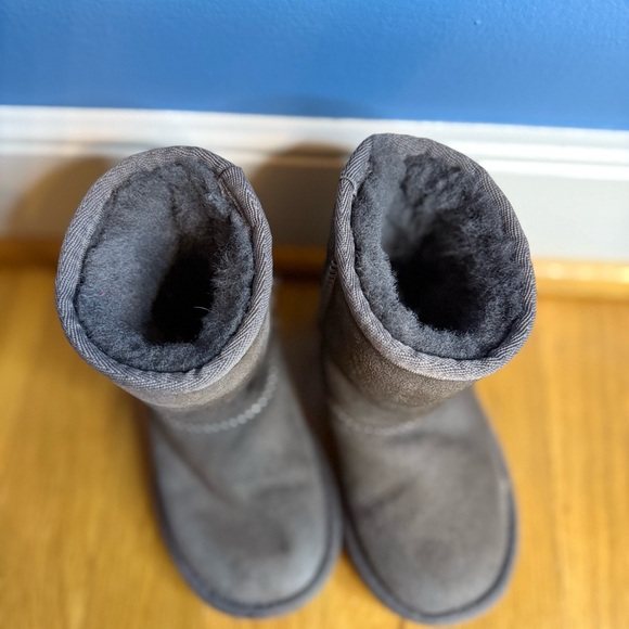 UGG Kids Gray Boots - Picture 2 of 7